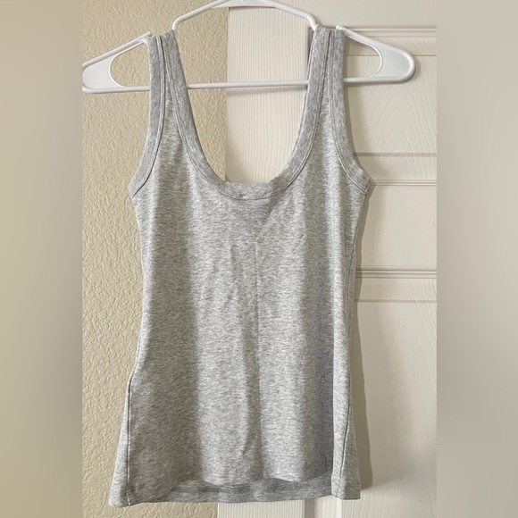 Abercrombie good luck tank - Picture 4 of 5